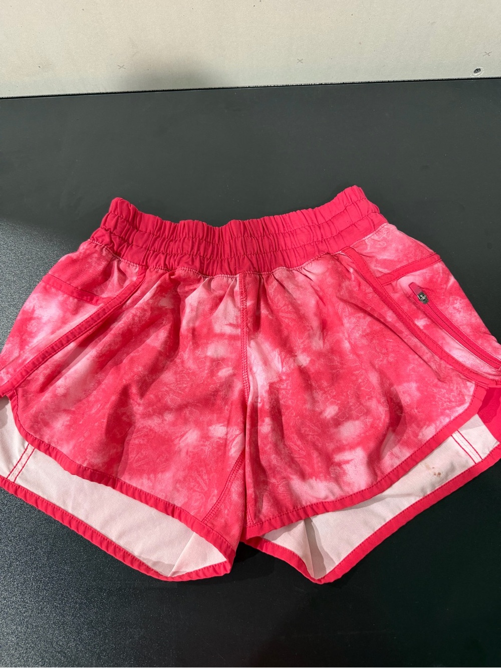 lululemon athletica Women’s Pink Tie-Dye Running Shorts